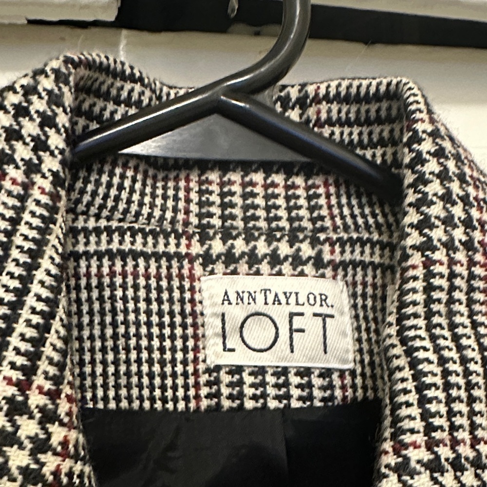 LOFT Women's Classic Black and White Checkered Blazer - Picture 2 of 7